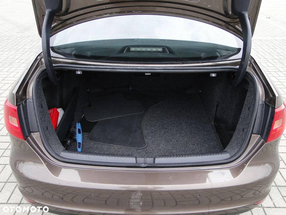 Volkswagen Jetta 1.2 TSI Comfortline - 19