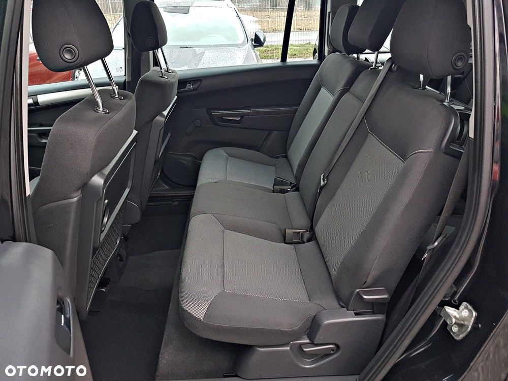 Opel Zafira 1.8 Innovation - 24