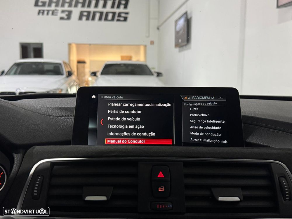 BMW 330 e iPerformance Pack M - 22