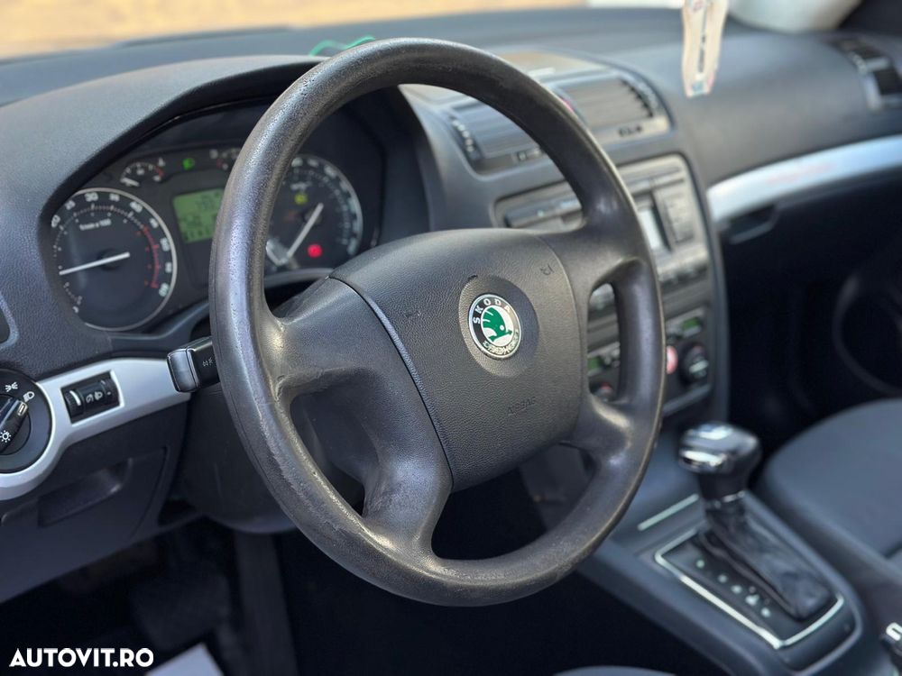 Skoda Octavia 2.0 TDI Ambiente Aut - 19