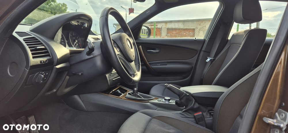 BMW Seria 1 118d DPF Edition Lifestyle - 23