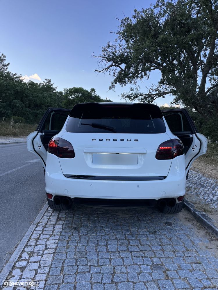 Porsche Cayenne - 5