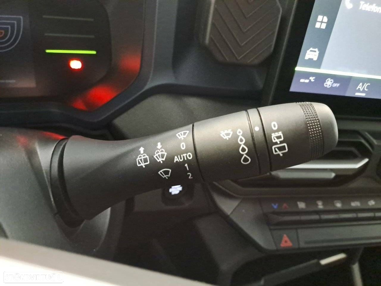 Dacia Duster 1.6 Hybrid Journey - 15