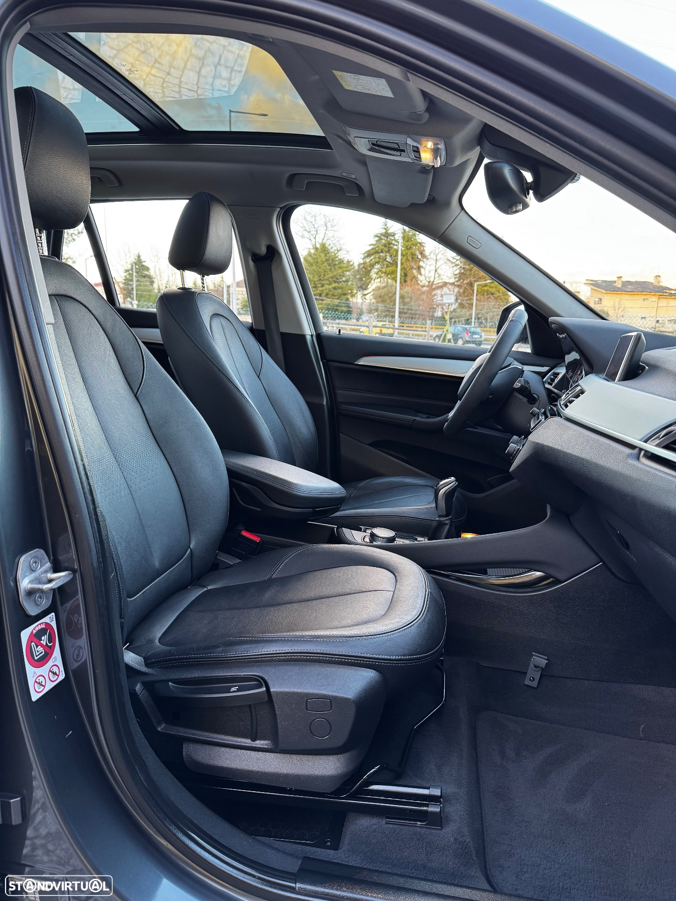 BMW X1 16 d sDrive Line xLine - 19