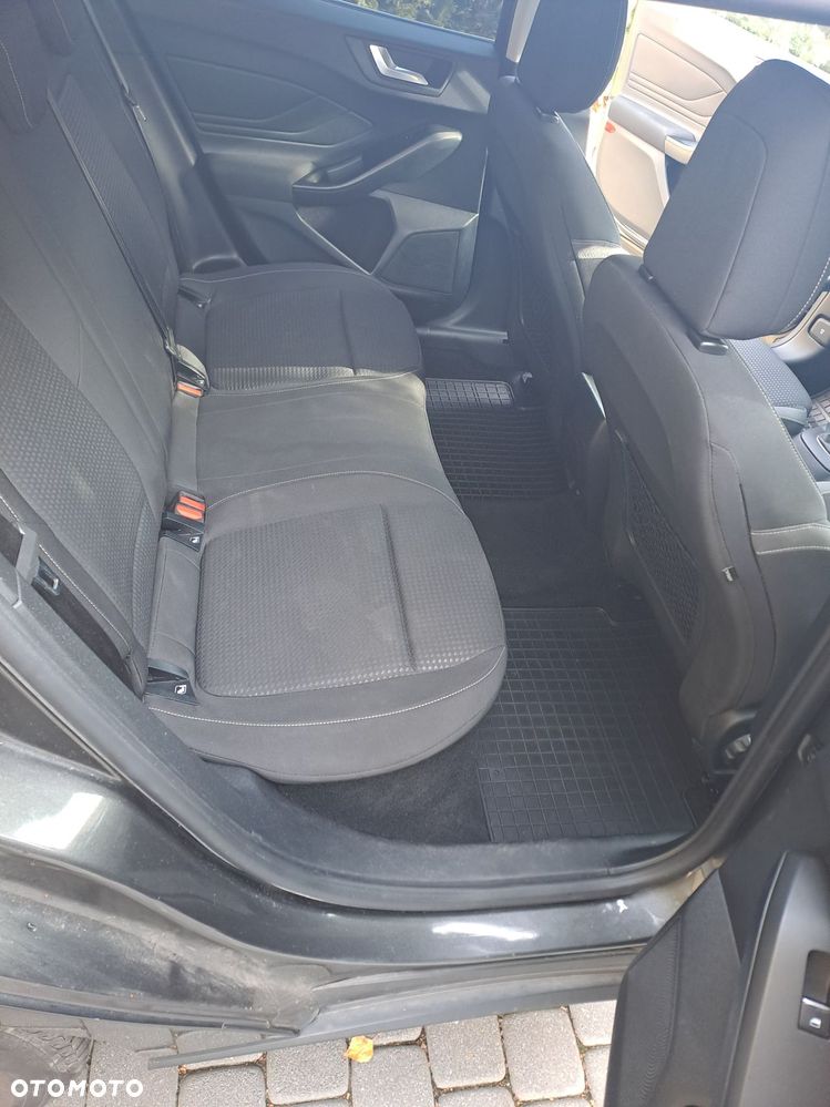 Ford Focus 1.5 EcoBlue Connected - 18
