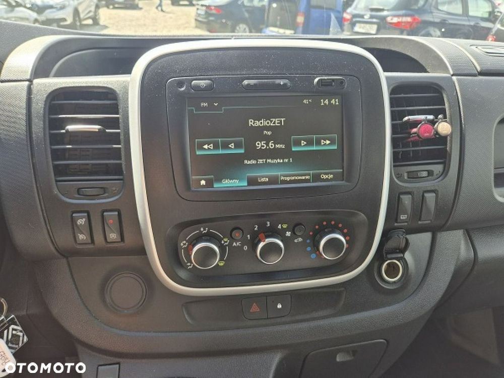 Renault Trafic - 12