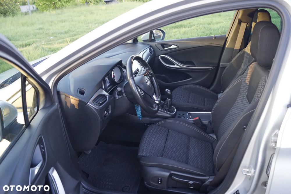 Opel Astra - 9