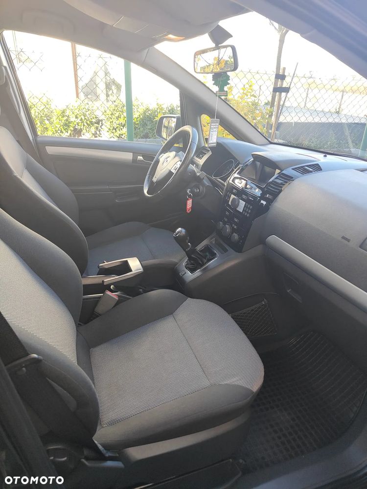 Opel Zafira - 21