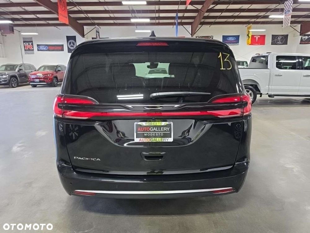 Chrysler Pacifica 2027 photo 3