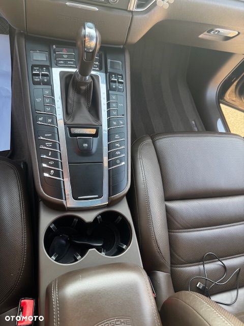 Porsche Macan - 17