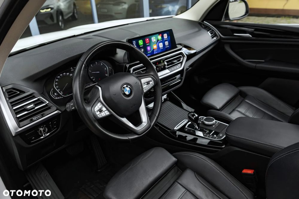 BMW X3 sDrive18d sport - 18