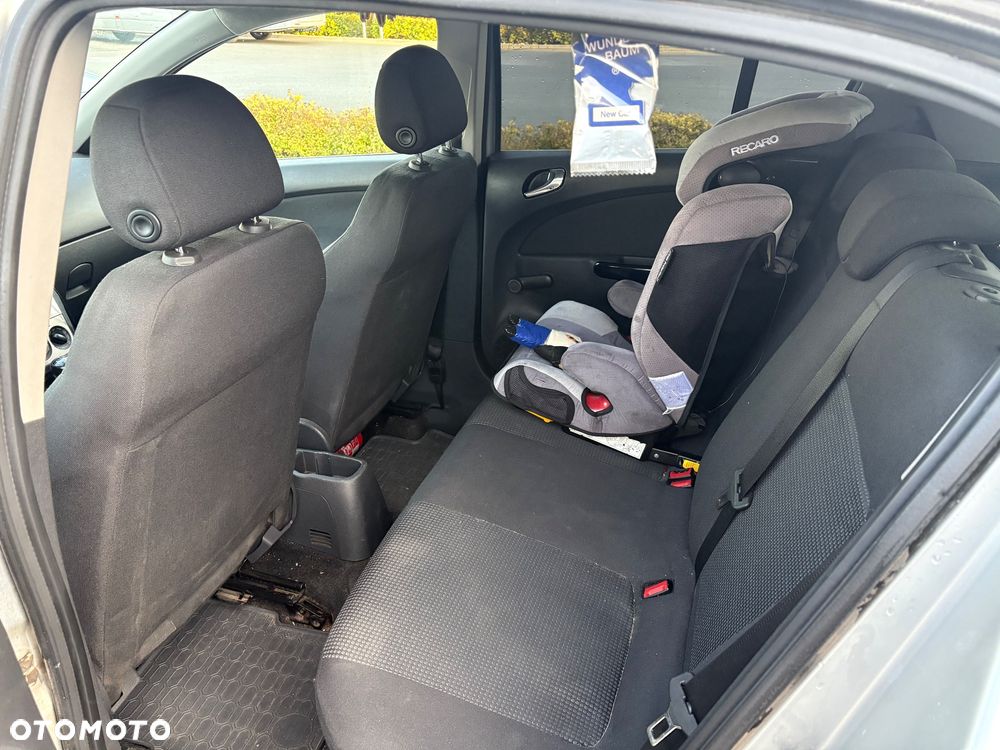 Opel Corsa 1.0 12V Essentia - 9