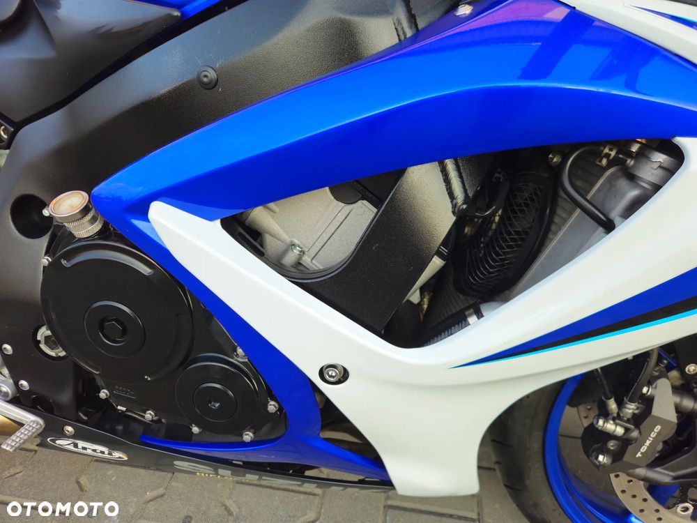 Suzuki GSX-R - 16