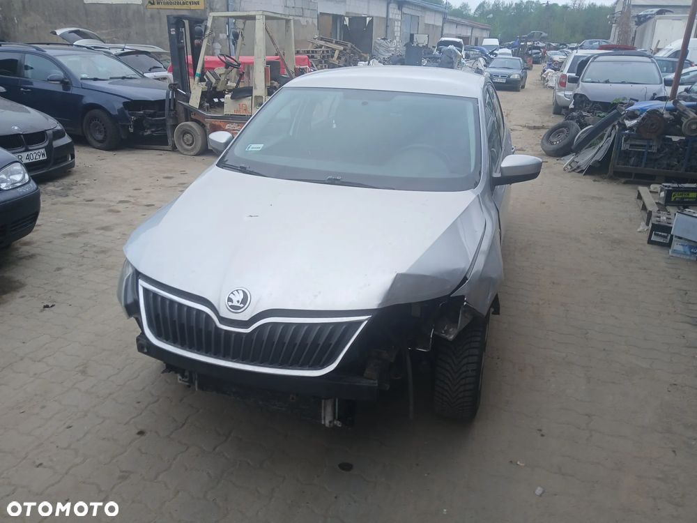 skoda rapid liftback LA7W maska zderzak lampa grill błotnik drzwi zbiornik paliwa szyba - 1