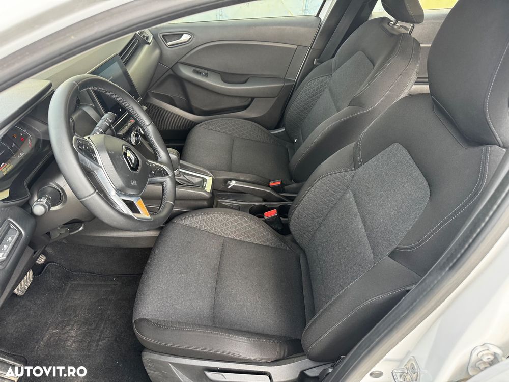 Renault Clio E-TECH Hybrid 140 ZEN - 6