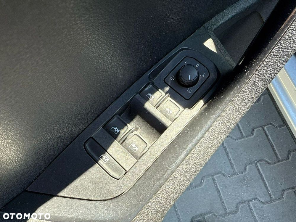 Skoda Karoq 2.0 TDI SCR 4x4 DSG Ambition - 11