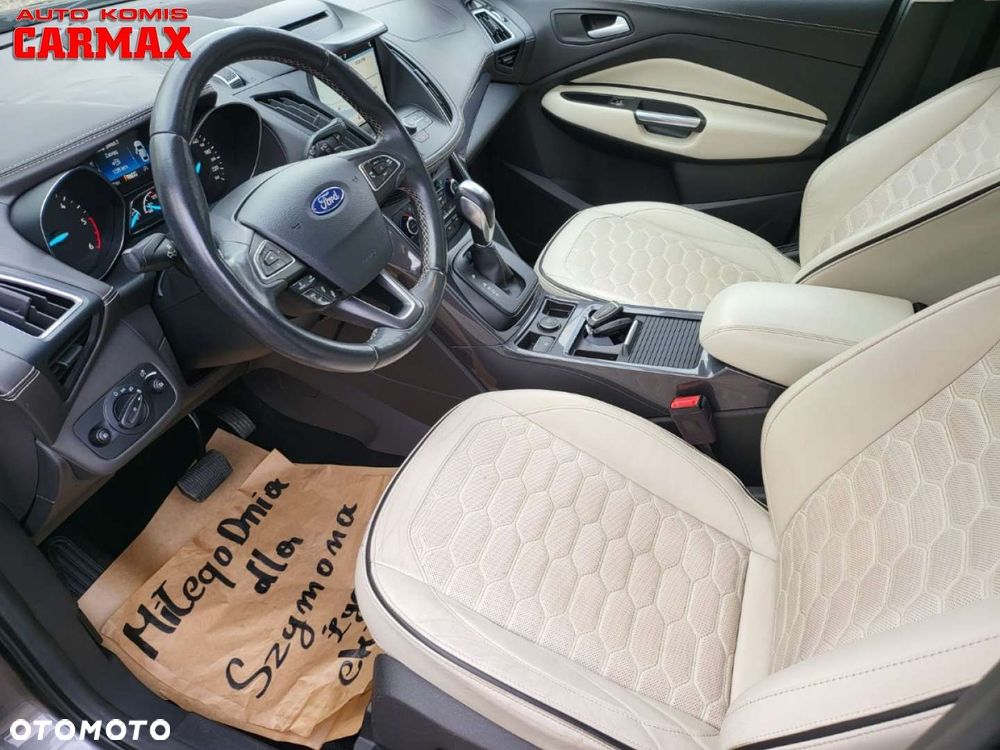 Ford Kuga 2.0 TDCi 4x4 Vignale - 30