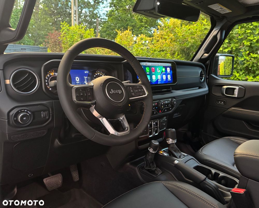 Jeep Wrangler - 14