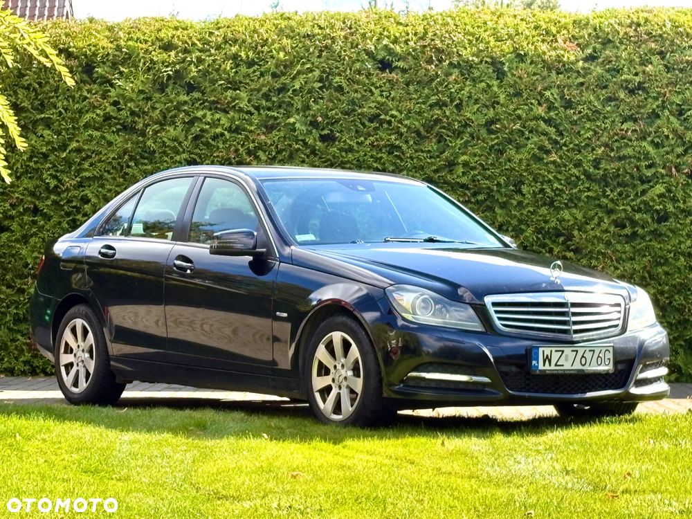Mercedes-Benz C-Class 2011 photo 4