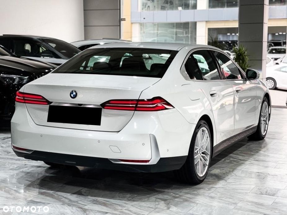 BMW Seria 5 520d mHEV - 3