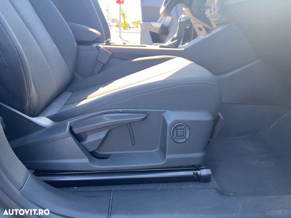 Audi Q3 2.0 35 TDI S tronic S Line - 9