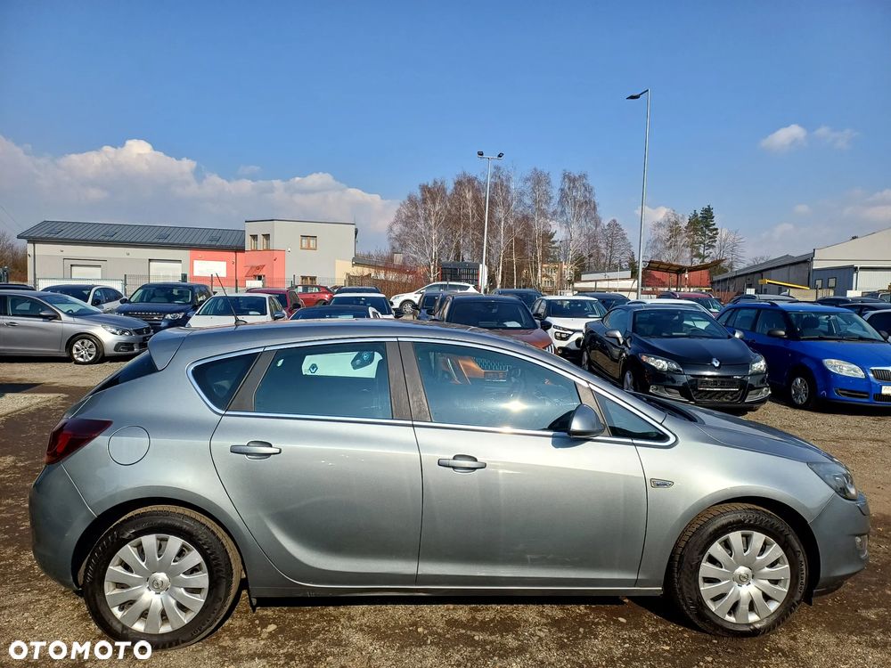 Opel Astra 1.4 Turbo Cosmo - 8