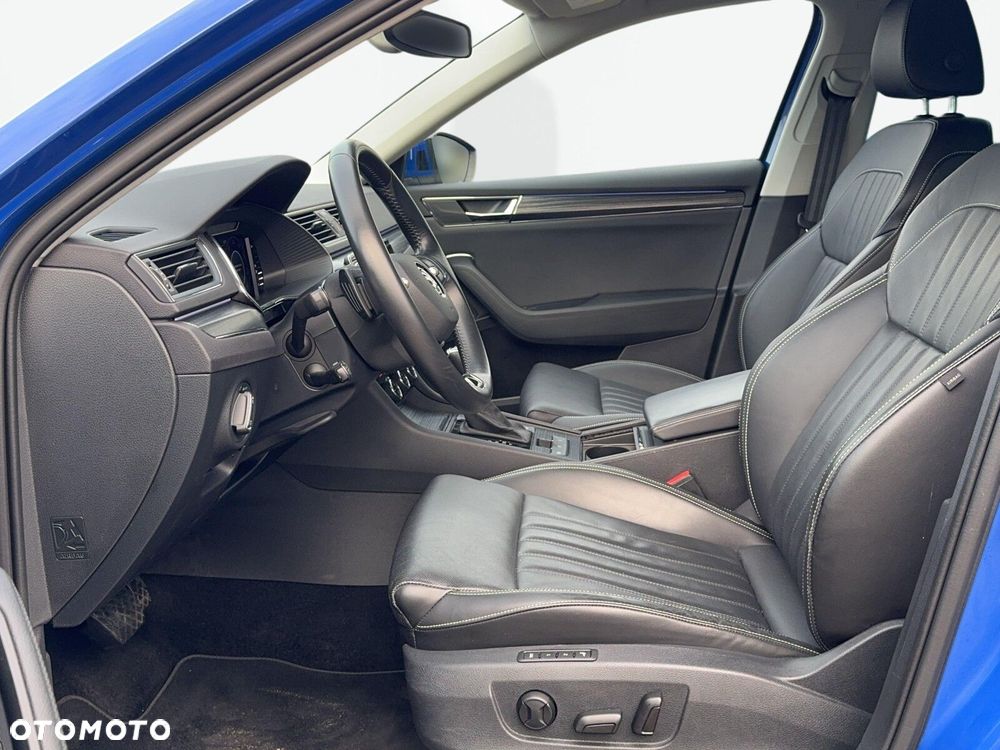 Skoda Superb 2.0 TDI SCR Style DSG - 10