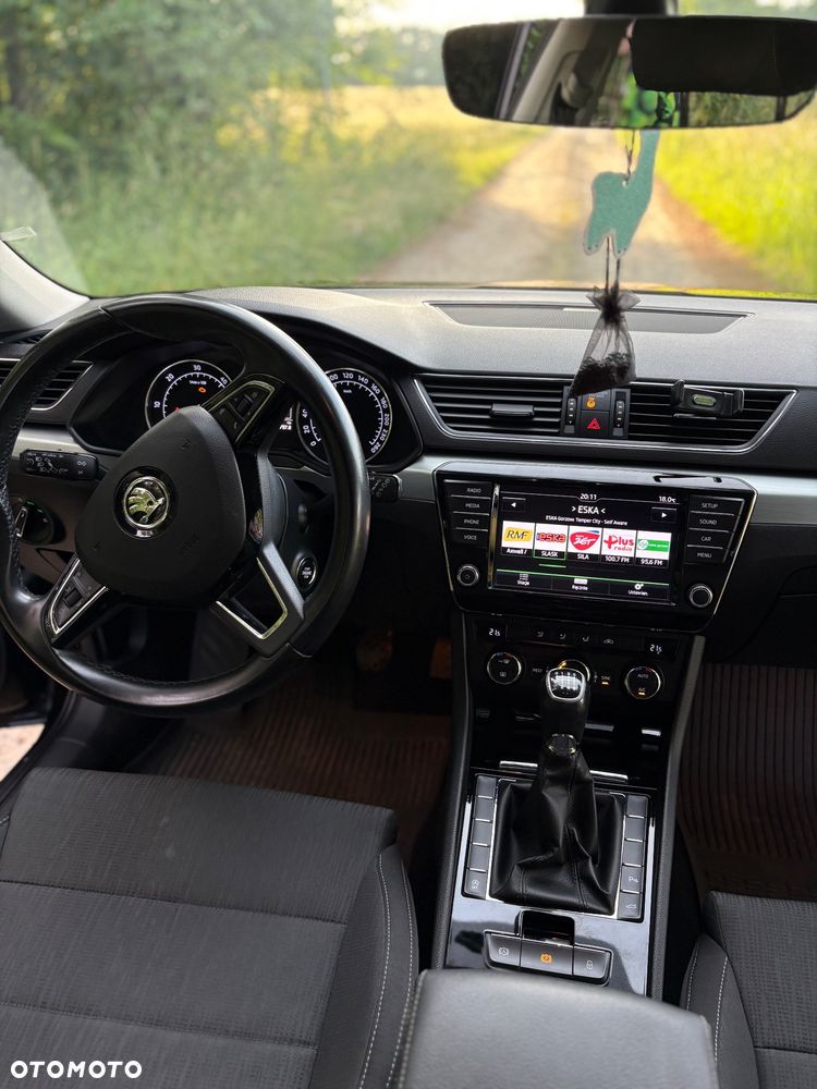 Skoda Superb 2.0 TDI Active - 8