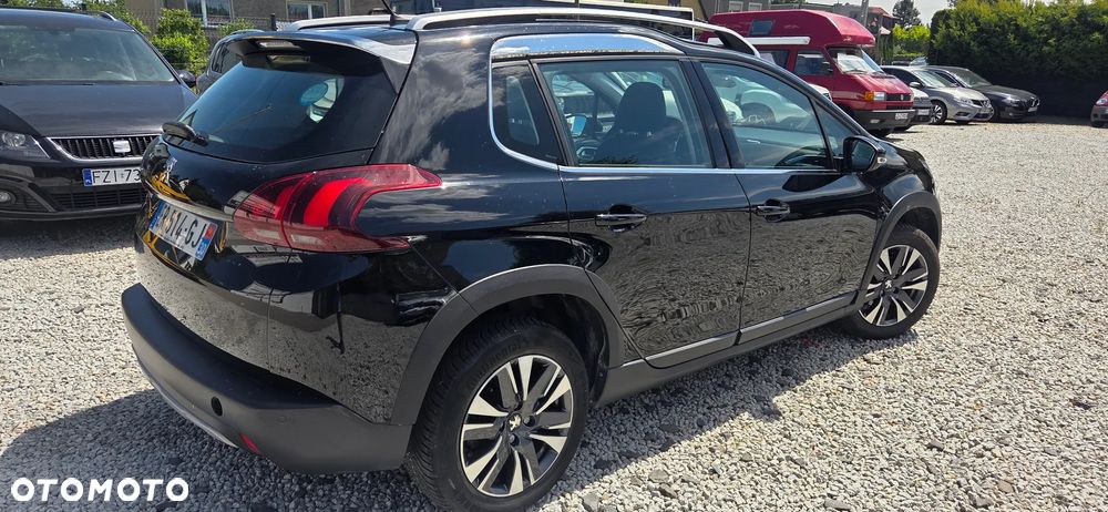 Peugeot 2008 1.2 Pure Tech Allure S&S EAT6 - 4