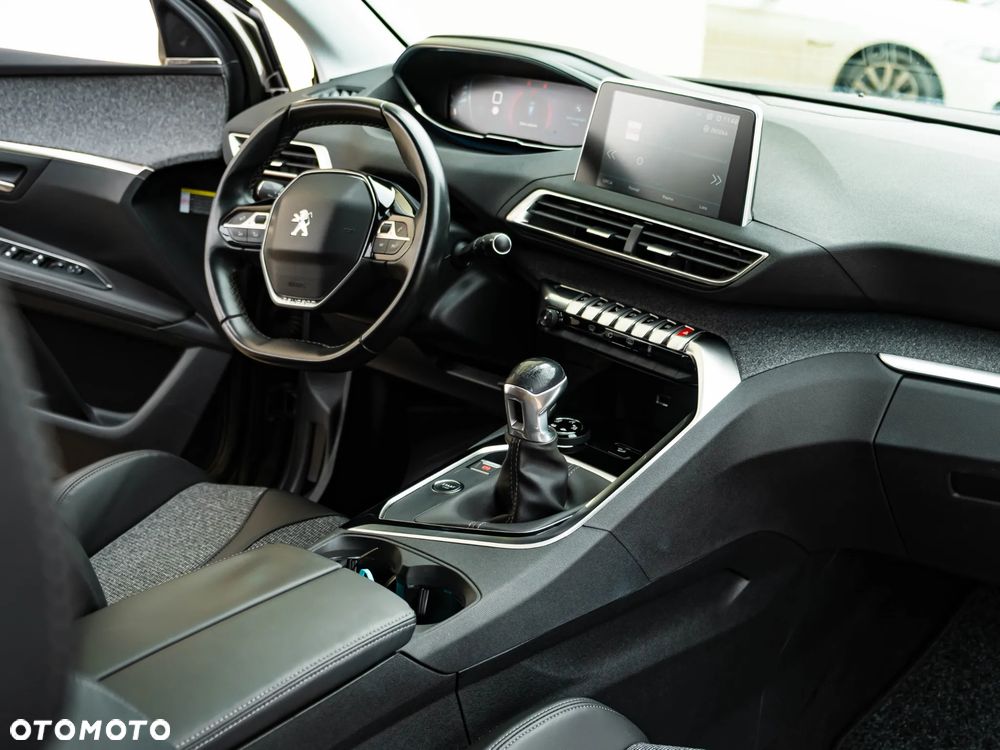 Peugeot 3008 PureTech 130 Stop & Start Allure - 23