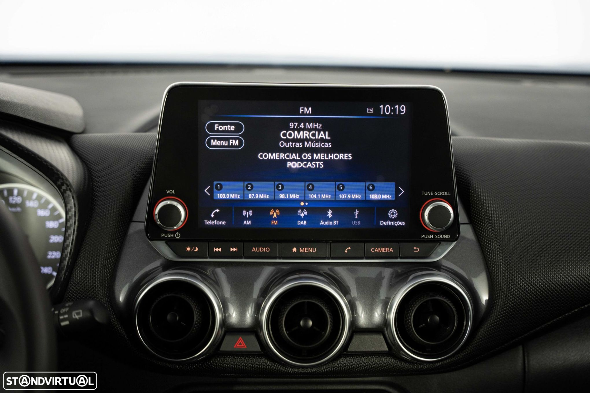 Nissan Juke 1.0 DIG-T N-Connecta DCT - 23