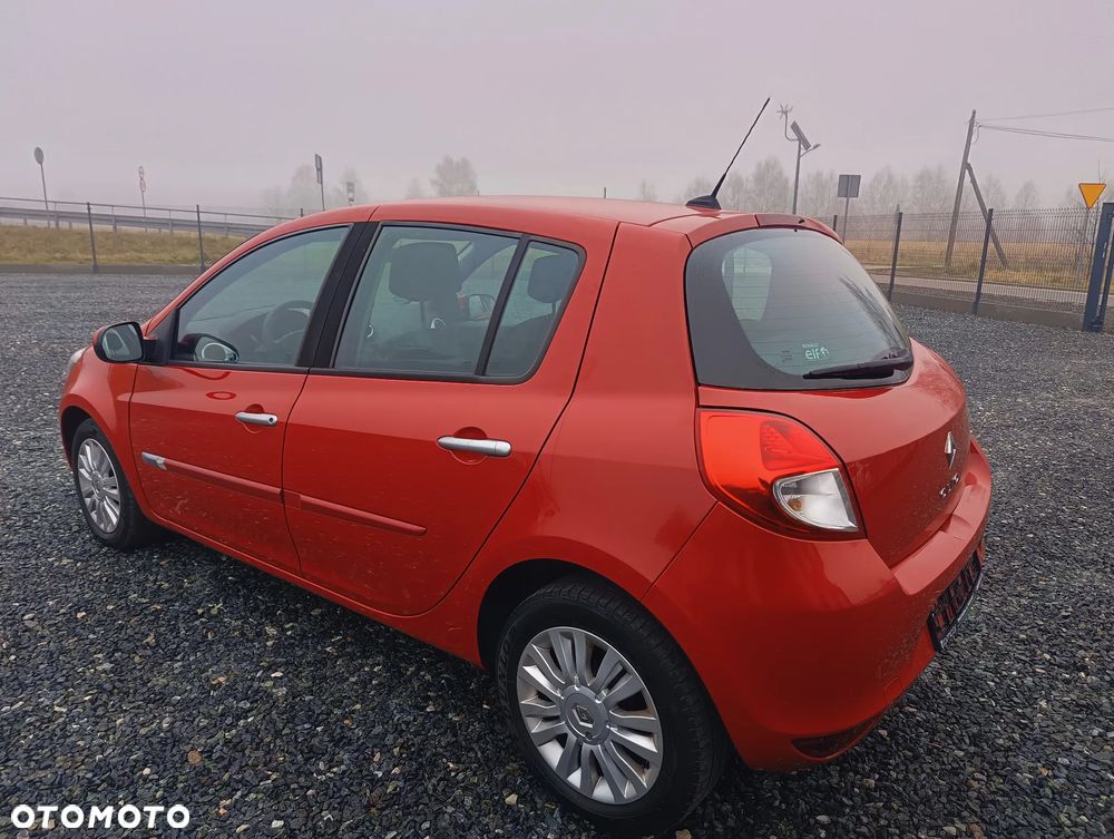 Renault Clio - 5