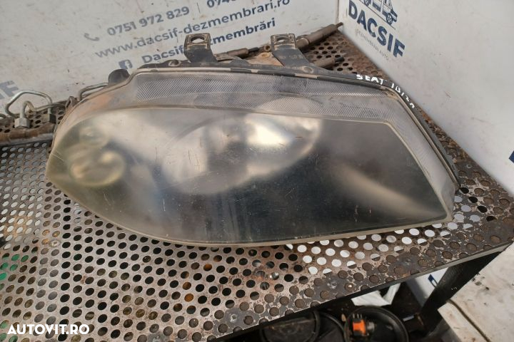 Far dreapta Seat Ibiza 3 6L  [din 2002 pana  2006] seria Hatchback 5-usi 1.2 MT (64 hp) - 3