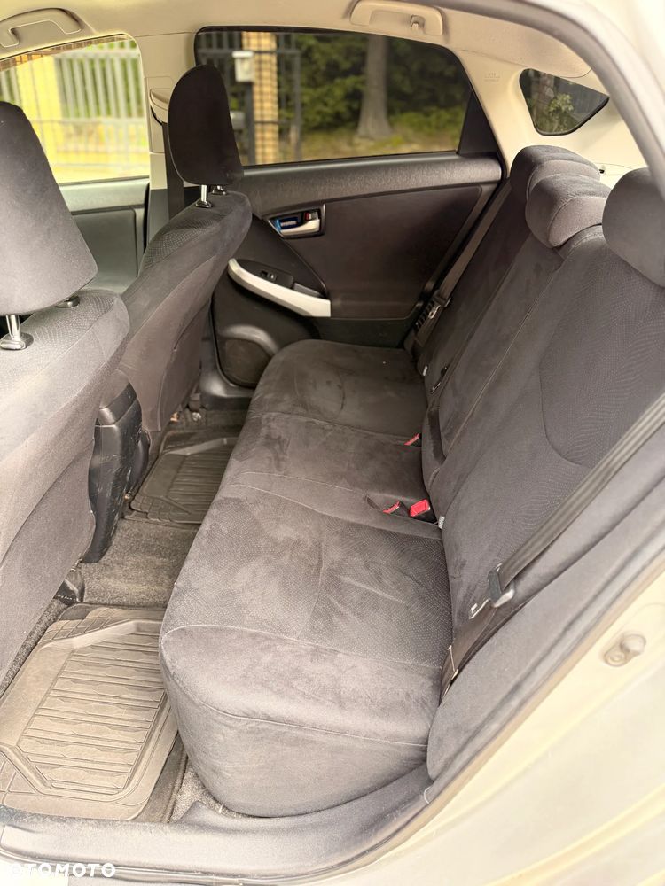 Toyota Prius 1.8 HSD Active - 14