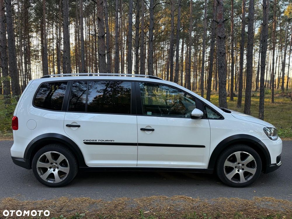Volkswagen Touran 2.0 TDI DPF Cross - 5