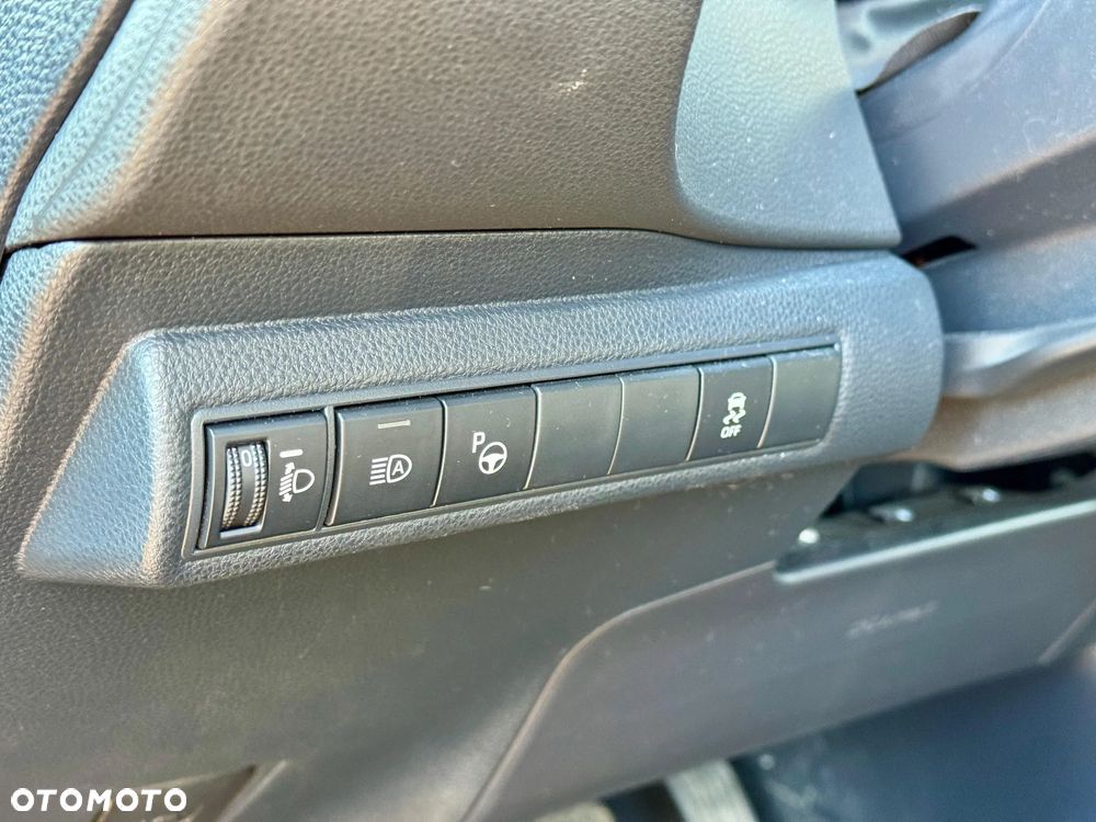 Toyota Corolla 1.8 Business Edition - 16