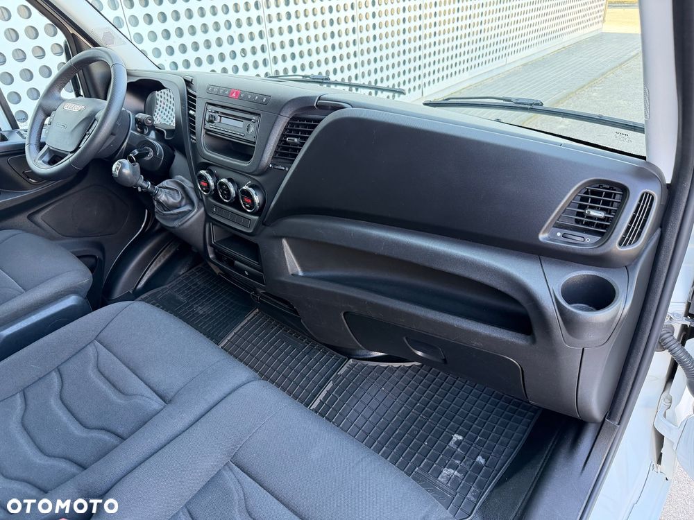 Iveco 35S17 - 24