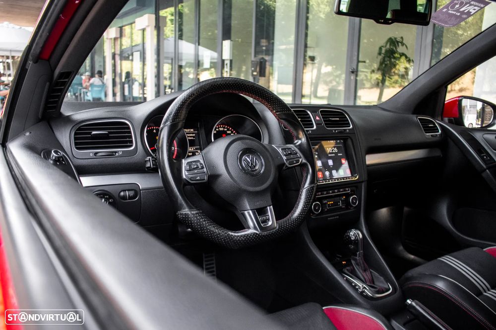 VW Golf 2.0 GTI DSG adidas - 27