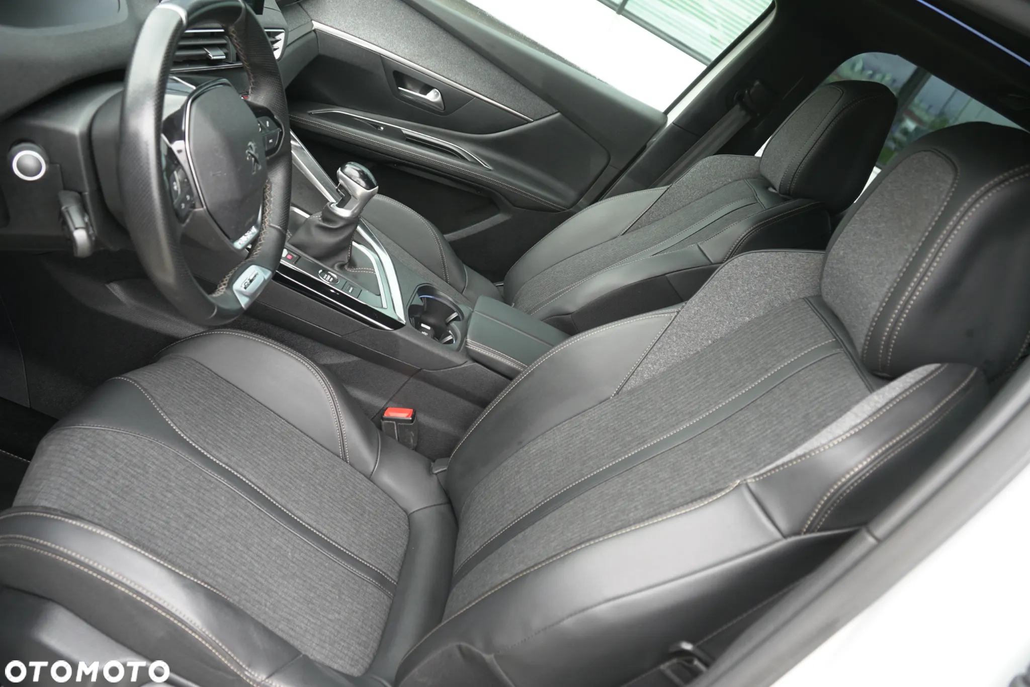 Peugeot 3008 1.5 BlueHDi Active Pack S&S - 17