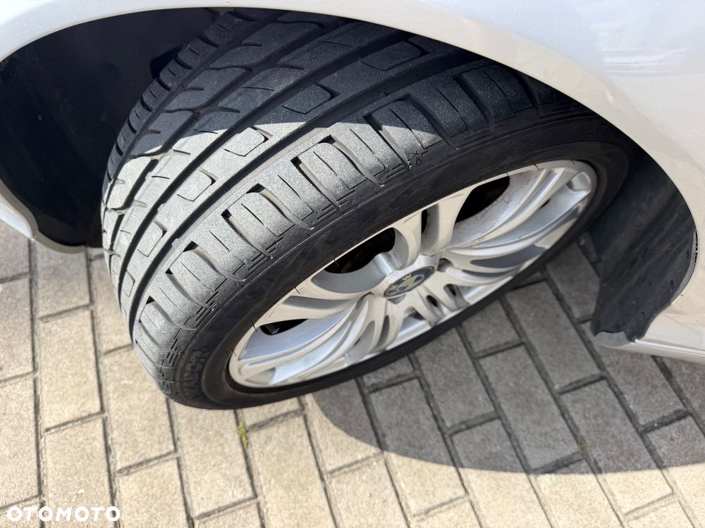 BMW Seria 3 318 Ci Edition Exclusive - 24
