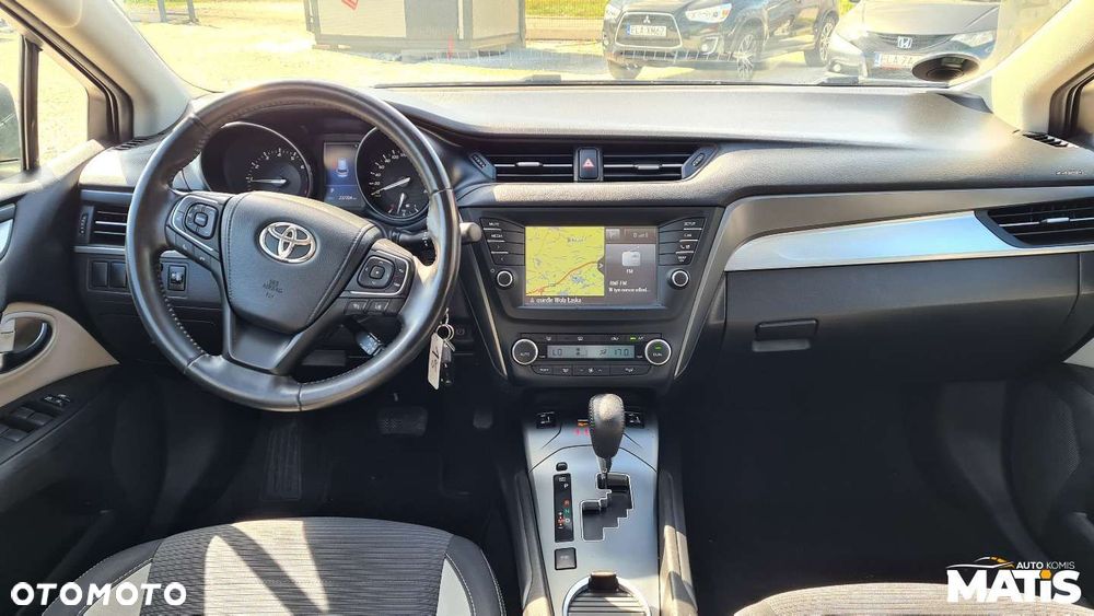 Toyota Avensis - 4
