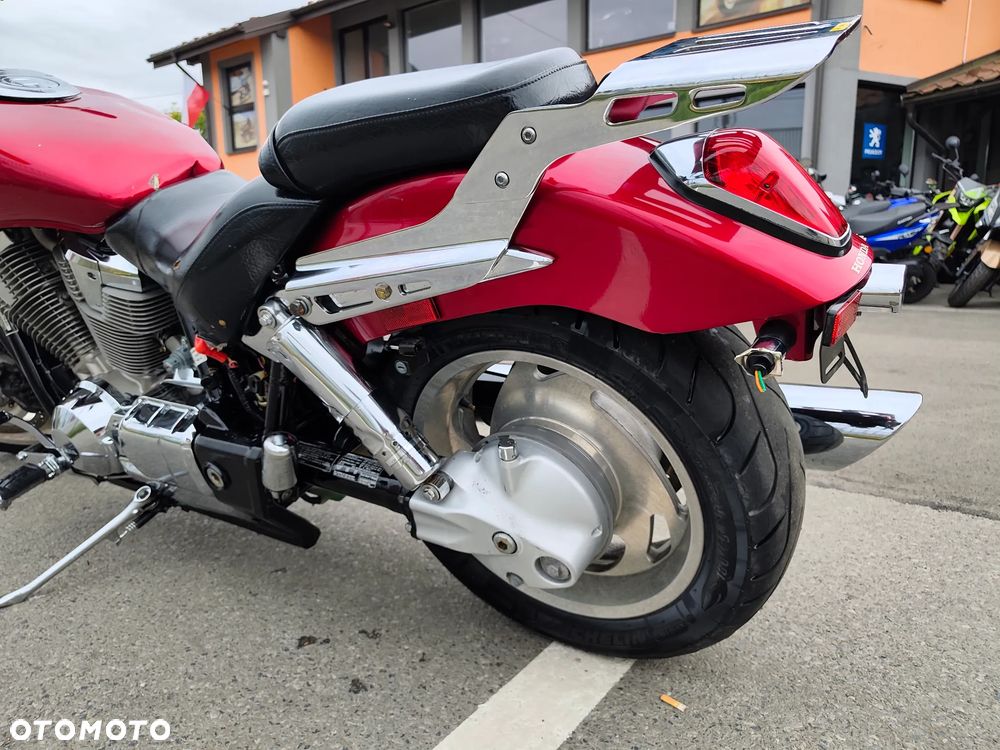 Honda VTX - 22