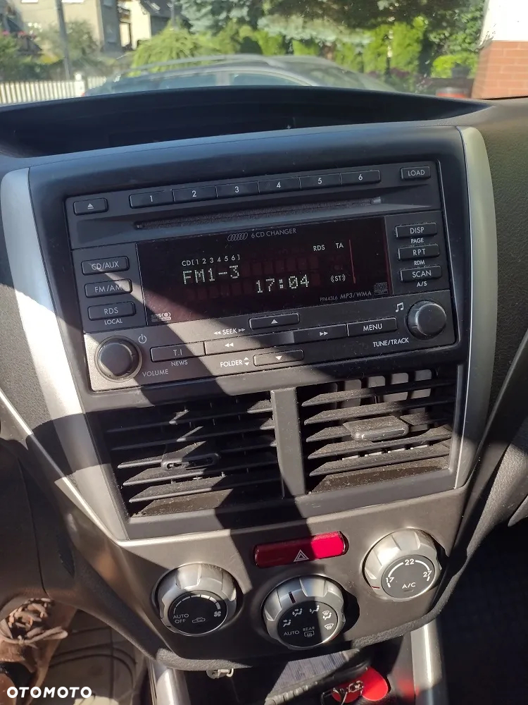 Subaru Forester 2.0D VR 000 - 15