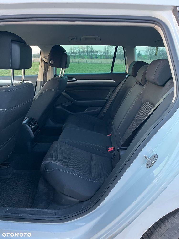 Volkswagen Passat 2.0 TDI BMT Highline DSG - 11