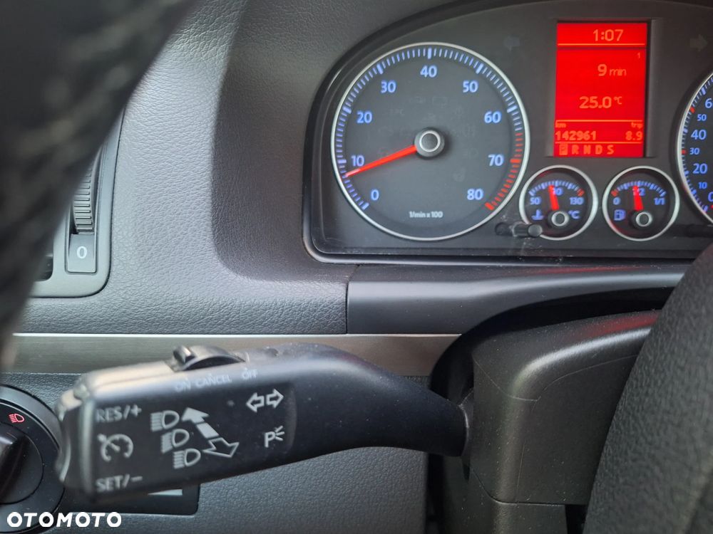 Volkswagen Touran 1.4 TSI Highline DSG - 17