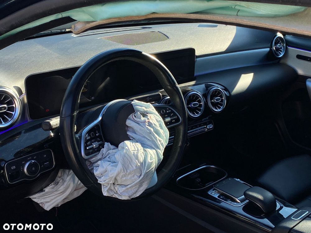 Mercedes-Benz Klasa A 220 4Matic 7G-DCT - 13