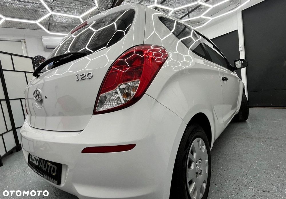 Hyundai i20 - 17