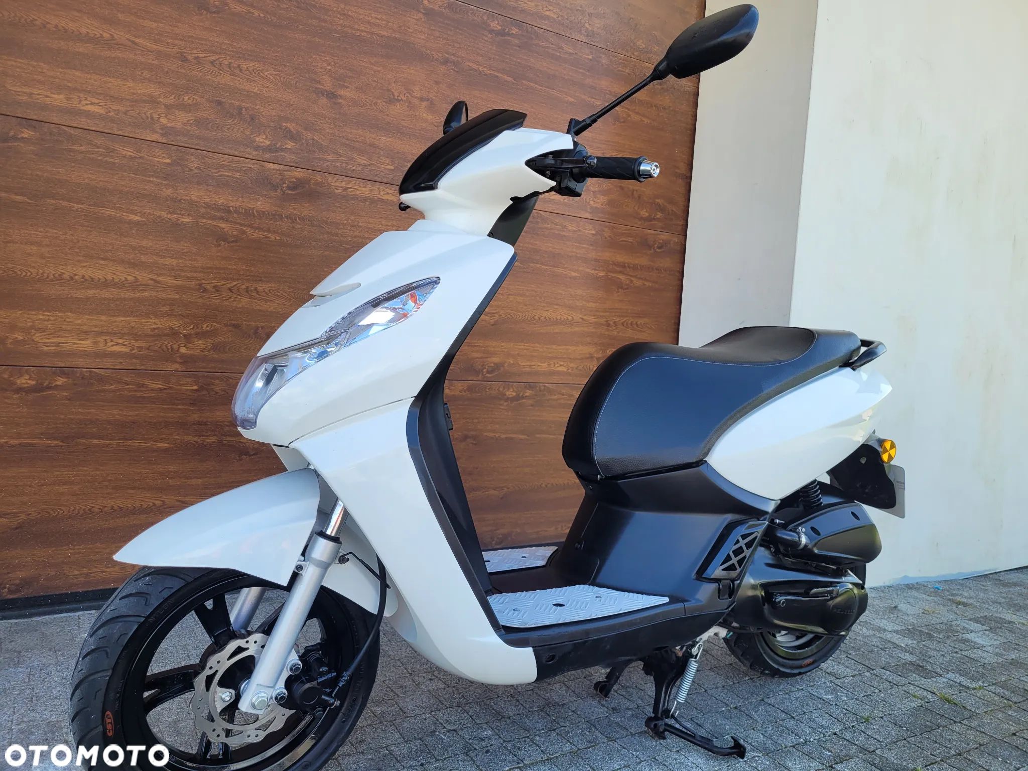 Peugeot Kisbee - 1