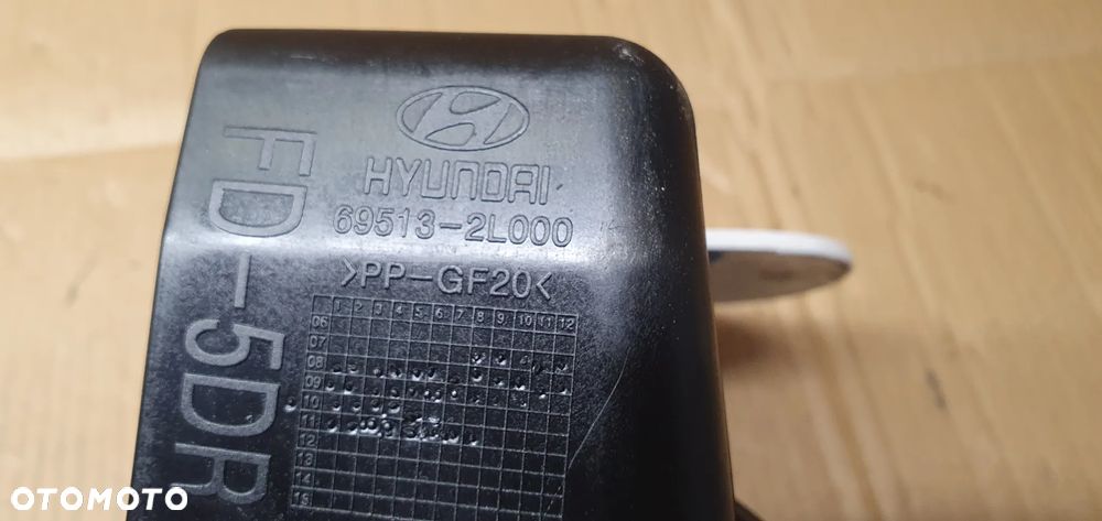 Klapka wlewu paliwa Hyundai I30 I TCW 69513-2L000 - 6