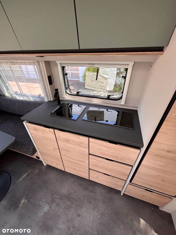 Dethleffs Camper 730 FKR - 18